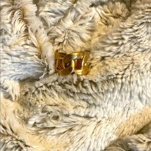 Gold Chain Link Ring